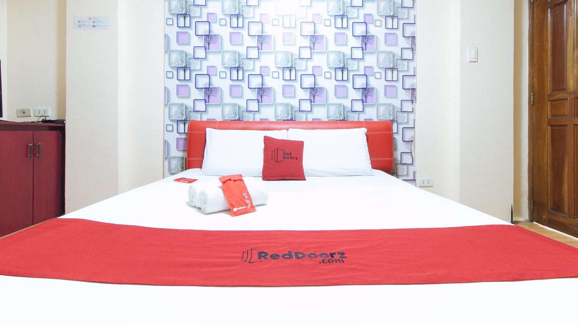 Reddoorz At Dbuilders Rooms Ph2 Taguig Exterior foto